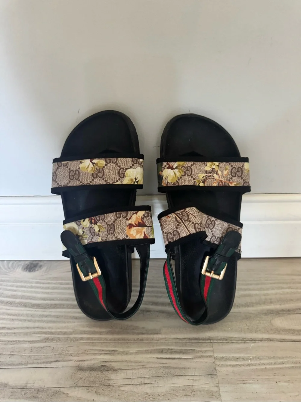 Gucci Black Floral GG Canvas Slide Sandals with Green-Red Web - Picture 2 of 4